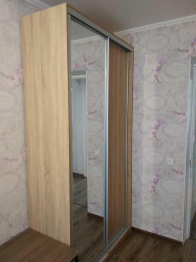 Студия В Центре Скала Khmelnytskyi Exterior photo